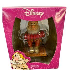 Disney "Sneezy" Figurine in Original Box by Enesco 1999